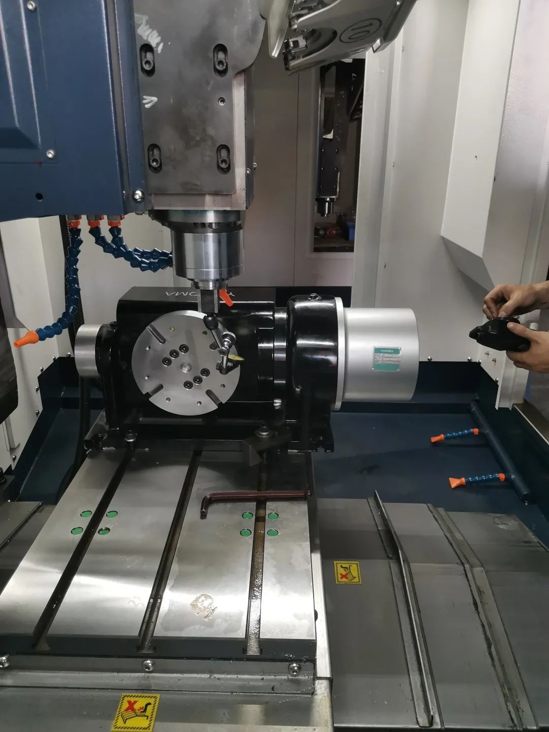 五軸加工中心操作